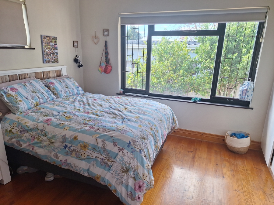 4 Bedroom Property for Sale in Hartenbos Central Western Cape